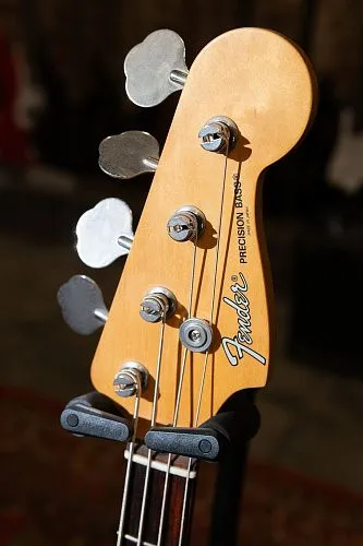Fender Precision Bass Japan Candy Apple Red 1994 (б/у)